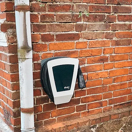 Altes Dorfhaus Sechzehneichen Appartamento *