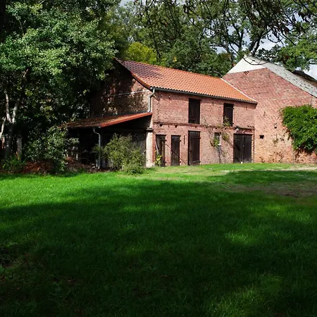 Altes Dorfhaus Sechzehneichen *