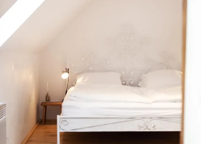 Altes Dorfhaus Sechzehneichen Apartamento