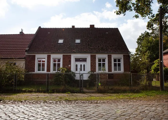 Altes Dorfhaus Sechzehneichen Apartamento Wusterhausen